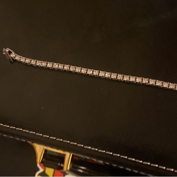 Diamond bracelet - Picture 2 of 2